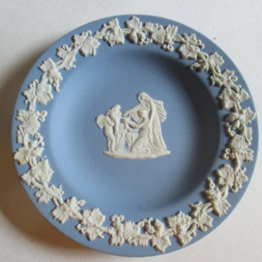 Cupid as Oracle or Cherub Mask small Wedgwood plate vintage Jasper ware blue